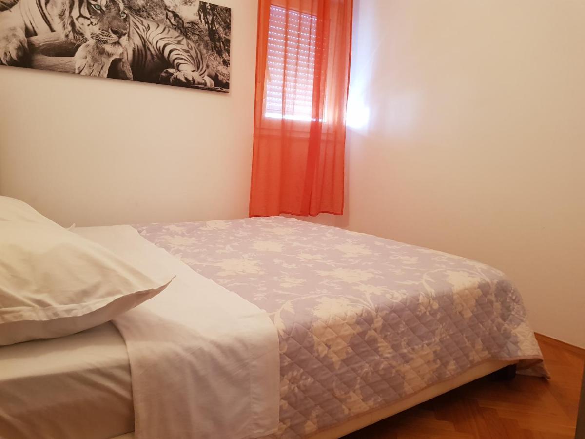 Apartment Milena Omiš Zewnętrze zdjęcie